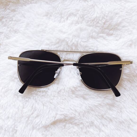 Lara Dark Gray & Silver Lenses Polarized Sunglasses - Picture 10 of 10